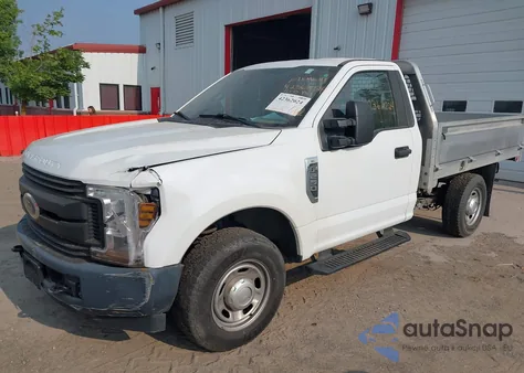2018 Ford F-250 Xl z USA, uszkodzony, nr VIN 1FDBF2A62JEC21198